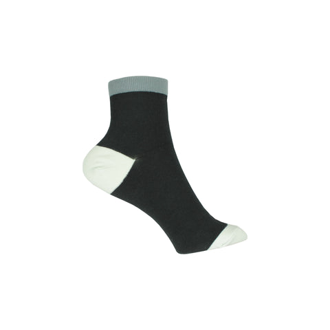 Contrast Cuff Ankle Socks in Black